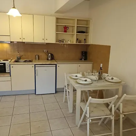 公寓 Argostoli Rooms *