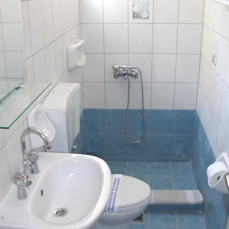 Argostoli Rooms *